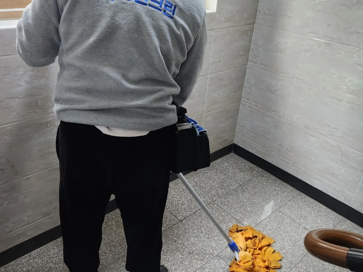 정읍시 감곡면 건물 복도·대기 동선 야간 위생청소 사례 - 행진크린