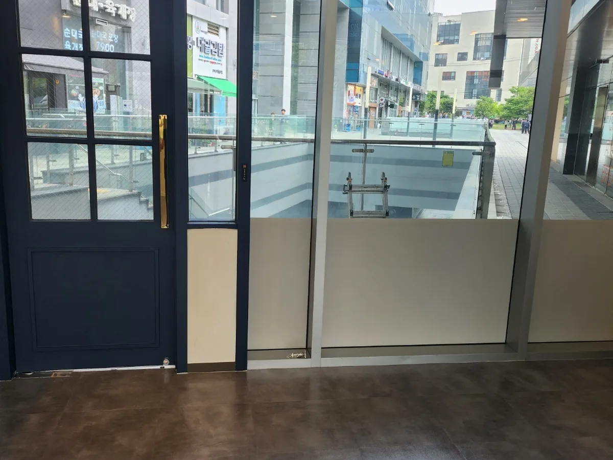 부안군 보안면 점포 카운터 검사실 위생청소 사례 - 행진크린